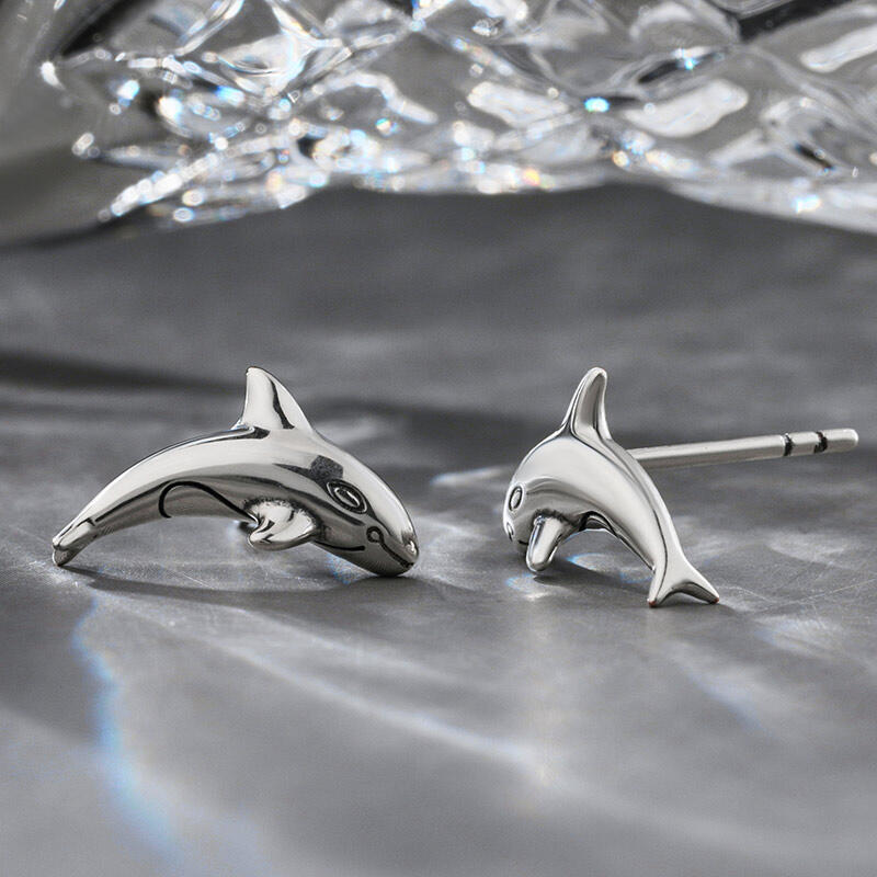 Jeulia "Small Orca" Sterling Silver Earrings