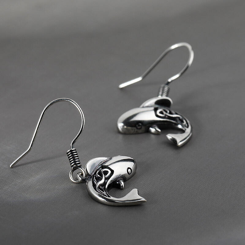 Jeulia "Celtic Shark" Sterling Silver Earrings