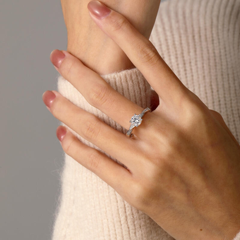 Jeulia Classic Twist Round Cut Engagement Ring Sterling Silver