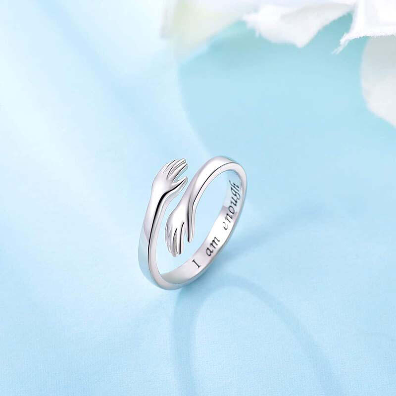 両手 抱きしめる ハグ 刻印 オープン リング サイズ調整可能 フリーサイズ