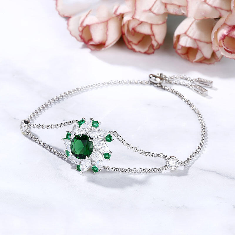 Jeulia Halo Round Cut Sterling Silver Bracelet