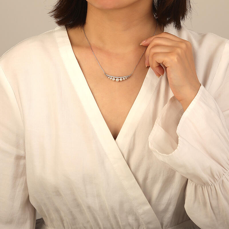 "Mondliebe" Süßwasserperlen-Halskette 2,5-6,0 mm