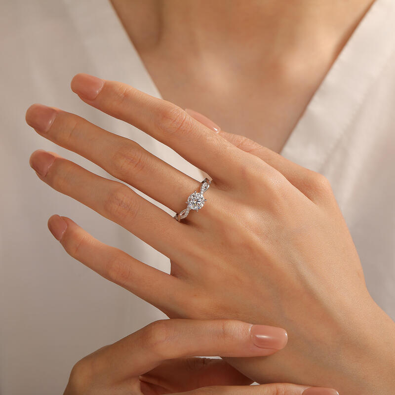 Jeulia 10K/14K/18K Gold Platinum Twist Round Cut Ring