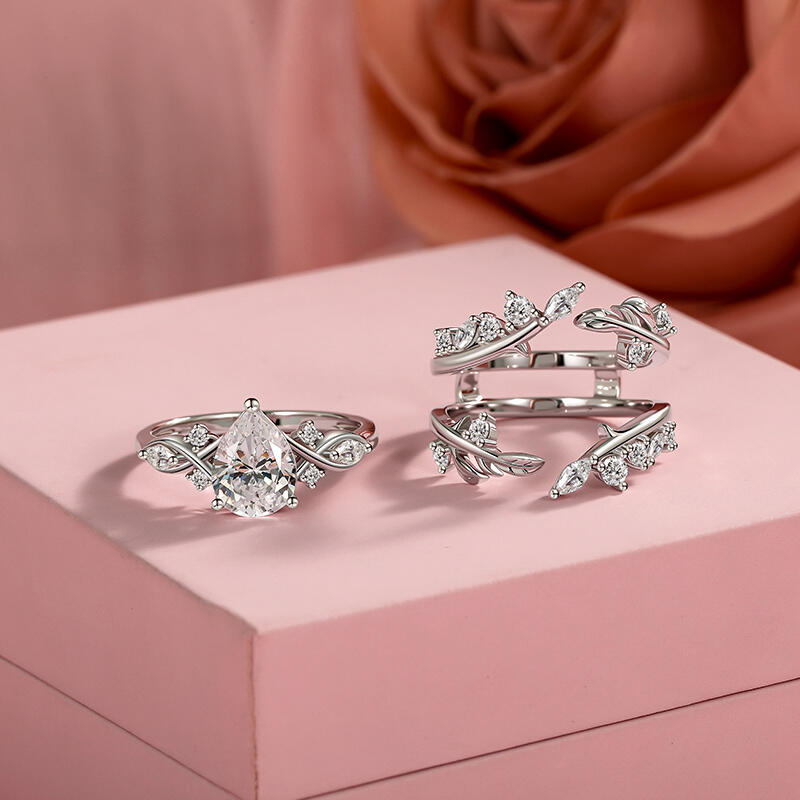 Jeulia Leaf Twist Sparkling Pear Shaped Ring Set