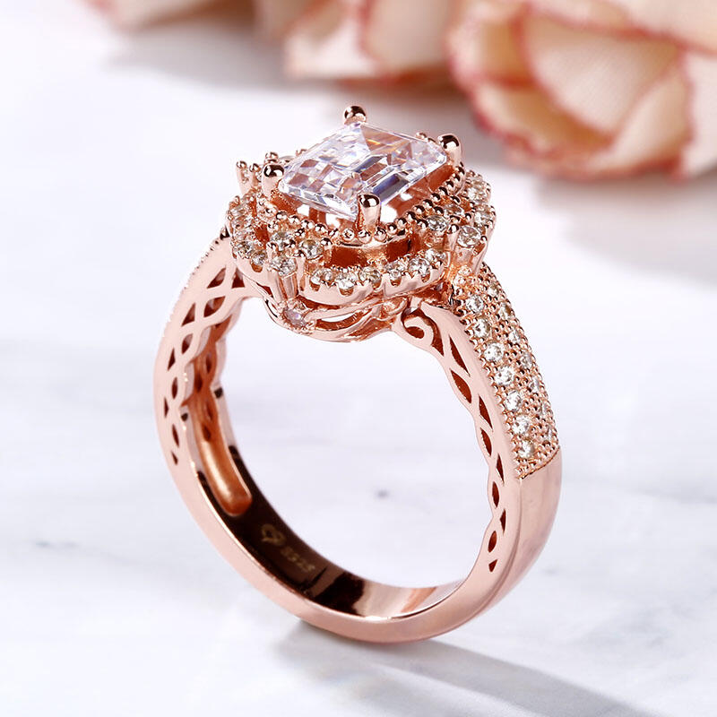 Jeulia Vintage Halo Emerald Cut Sterling Silver Ring