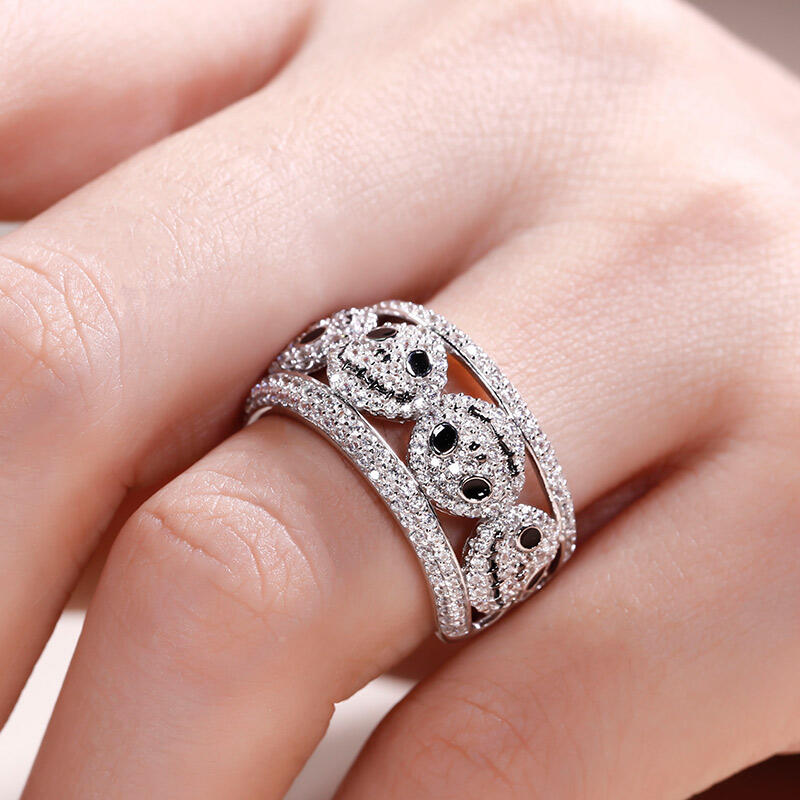 Jeulia "Living Skeleton" Skull Design Sterling Silver Band