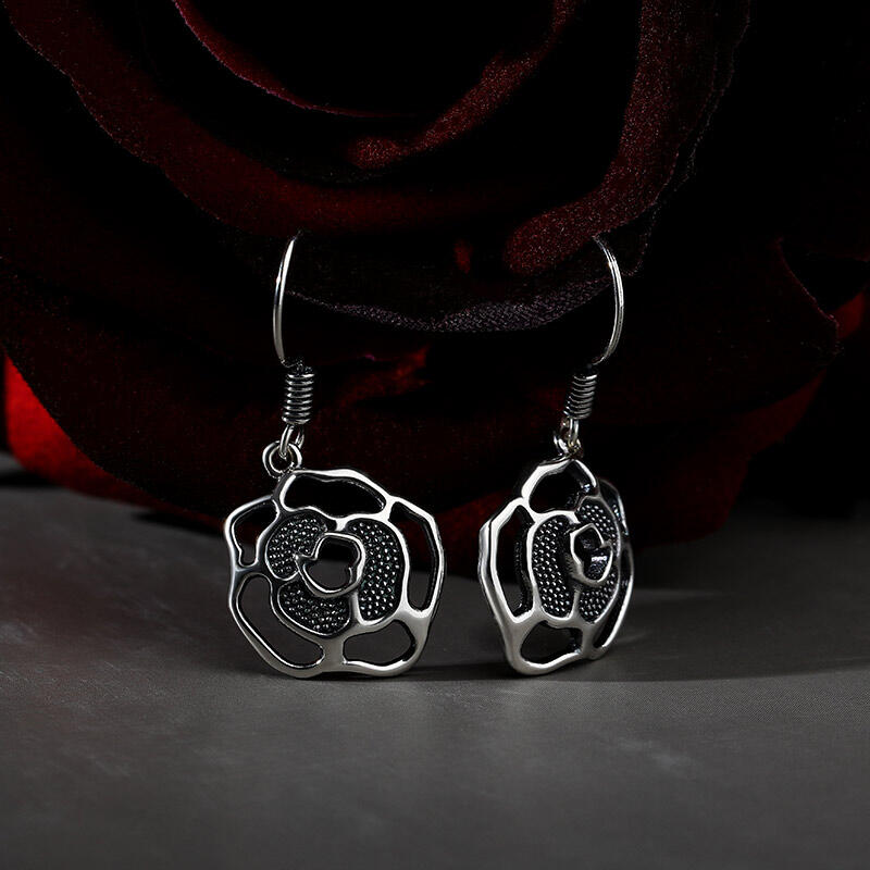 Jeulia Pendientes colgantes de flores de rosa de plata de ley