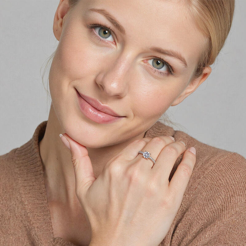 "Meine Schöne" 1 Karat Rund-Schliff Seitenstein-Verlobungsring