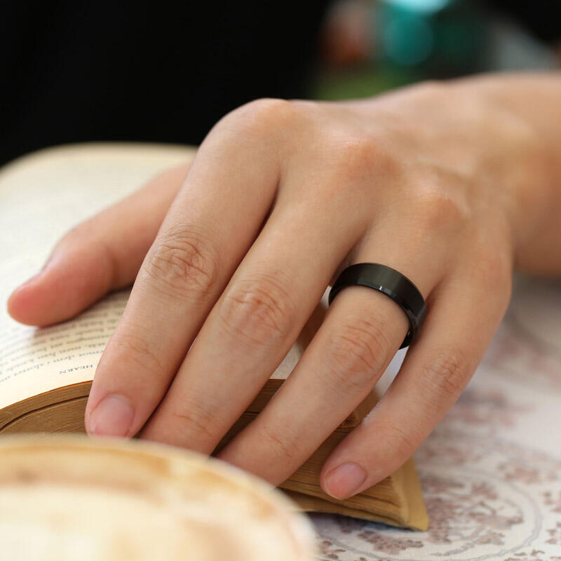 Jeulia Black Titanium Steel Men's Band