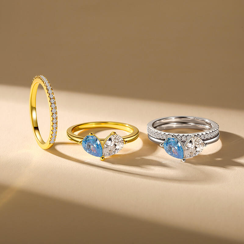 Jeulia Classic Custom Two Stone Heart Ring Set