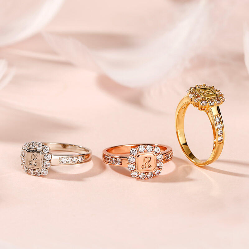 Jeulia Anillo personalizado de plata esterlina con monograma