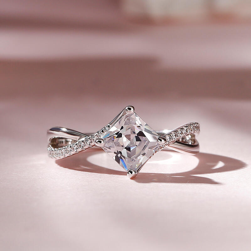 Jeulia 10K/14K/18K Gold Platinum Twist Princess Cut Ring