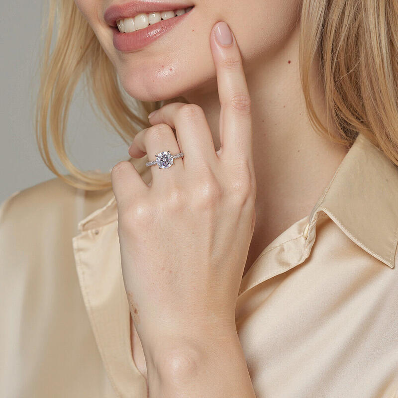 "Meine Schöne" 2,5ct Rund-Schliff Seitenstein-Verlobungsring