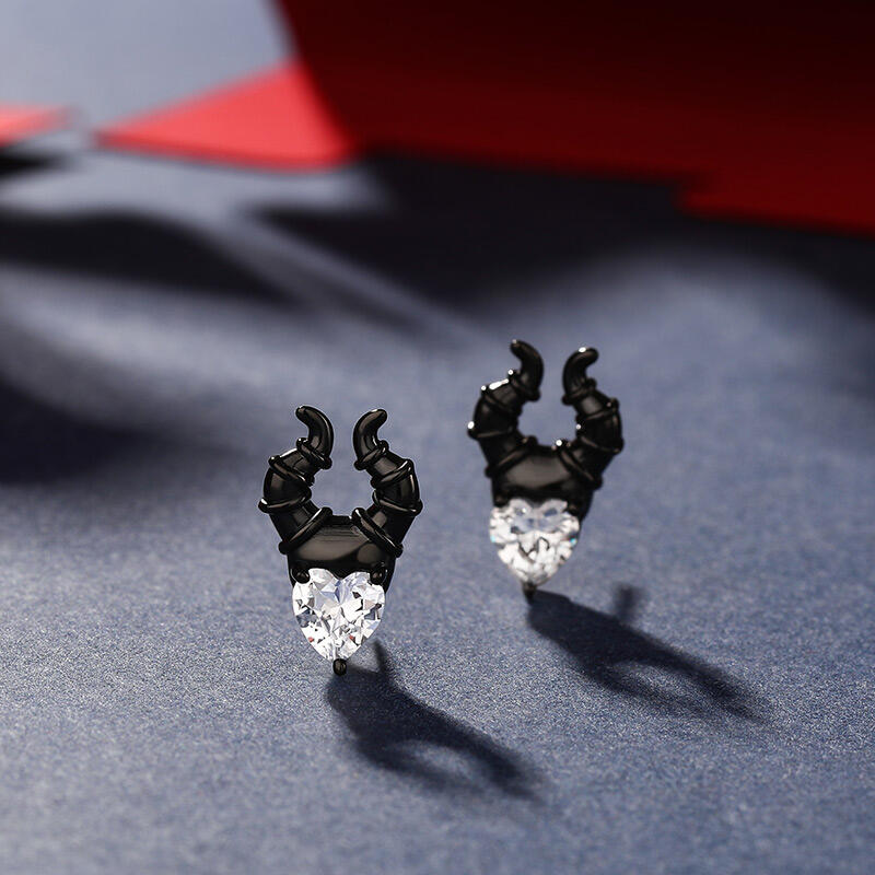 Jeulia "My Godmother" Heart Cut Black Sterling Silver Earrings