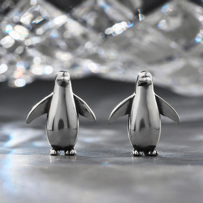 Jeulia Brincos de pinguim de prata esterlina