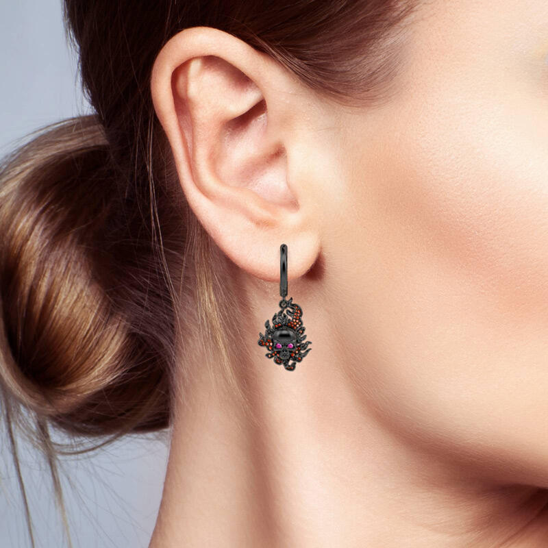 Jeulia Pendientes de plata de ley con calavera de fuego