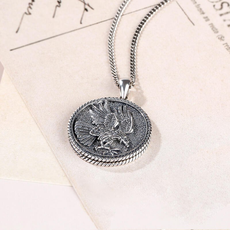 Jeulia Eagle Men's Sterling Silver Necklace