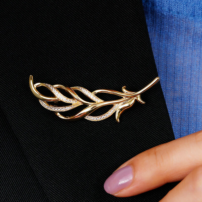 Jeulia Leaf Design Sterling Silver Brooch