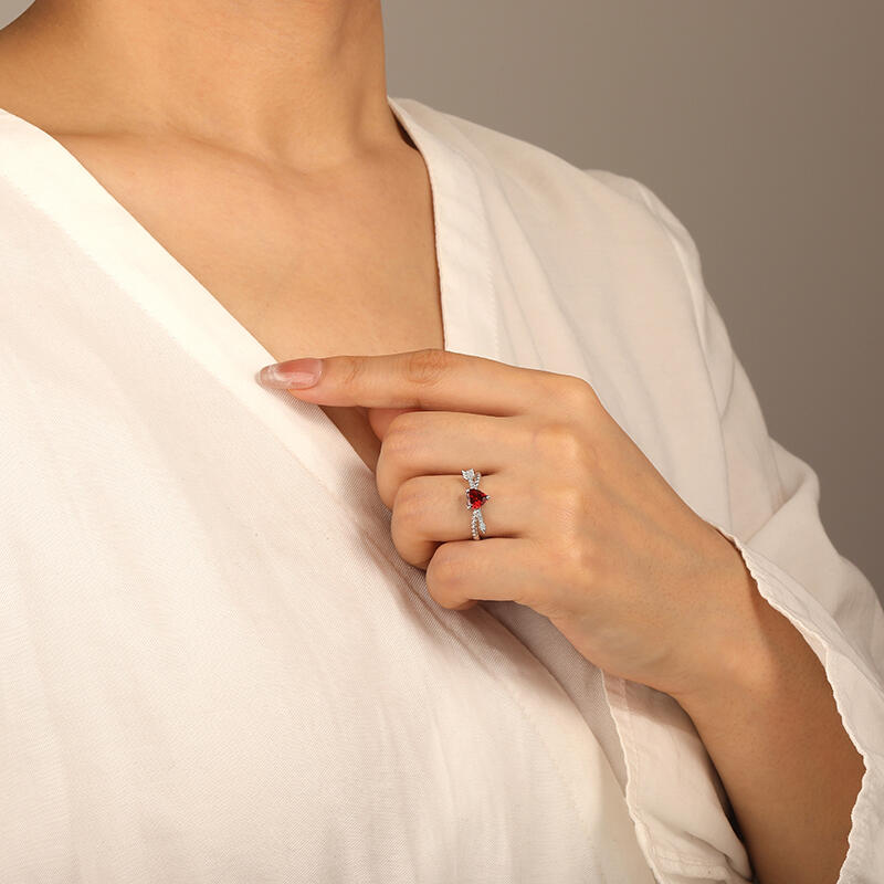 "Kupidos Umarmung" Stapelbarer Zarter Ring