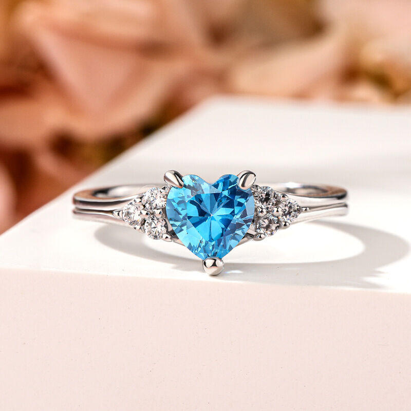 Jeulia Classic Custom Three Stone Heart Promise Ring