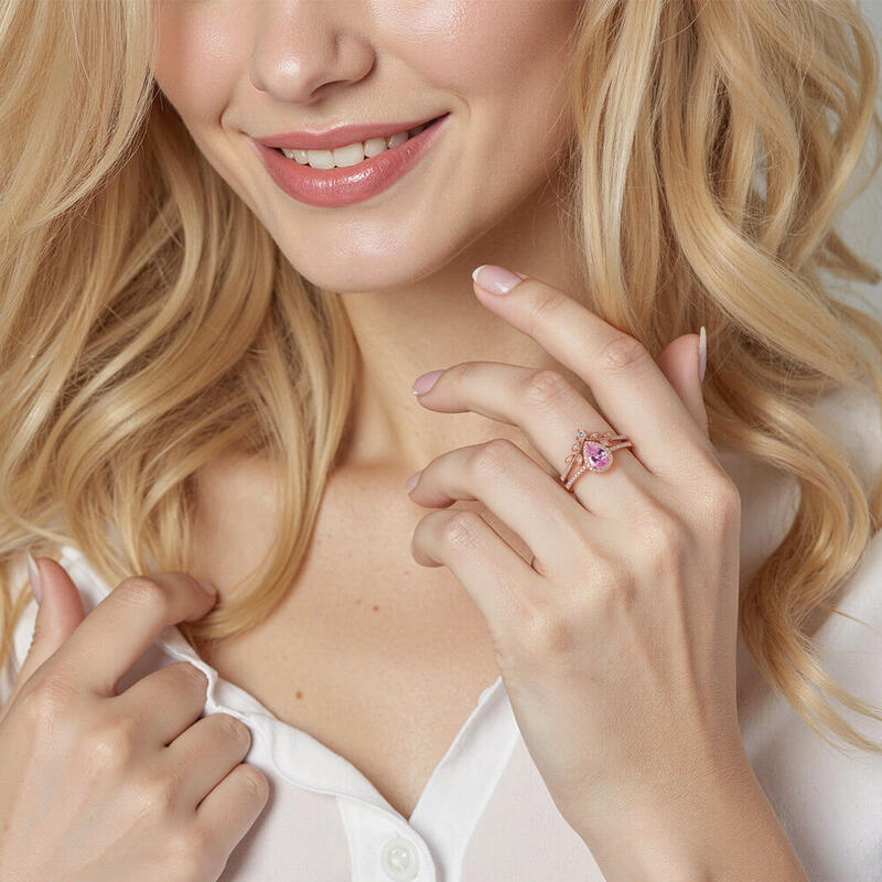 "Cheek To Cheek" Pear Cut 2pcs Bridal Set