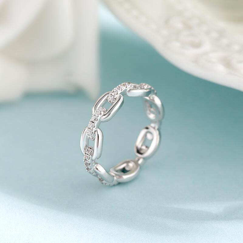 Jeulia Chain Link Round Cut Sterling Silver Women's Band