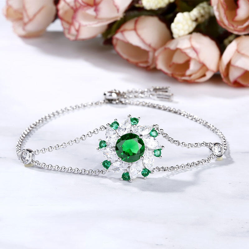 Jeulia Halo Round Cut Sterling Silver Bracelet