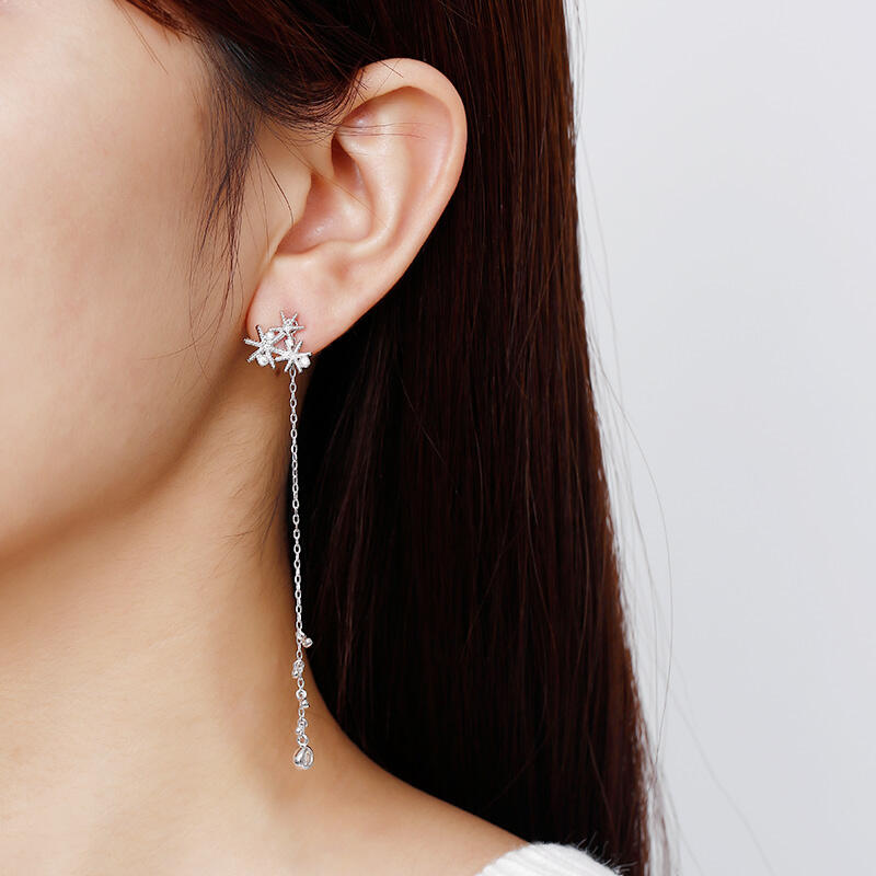 Jeulia "Romantic Snowman&Snowflake" Sterling Silver Mismatched Earrings