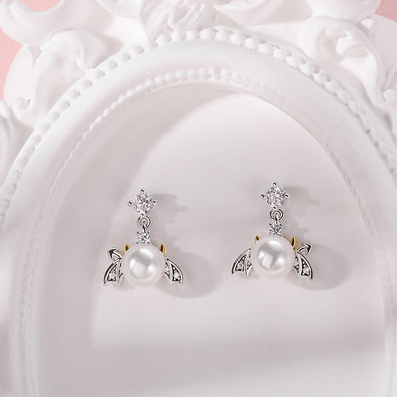 Jeulia Pendientes de plata de ley de perlas en forma de diablo