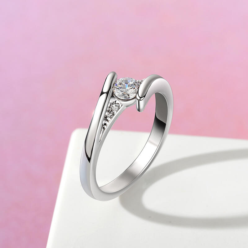 Jeulia Bypass Design Round Cut Sterling Silver Women's Ring