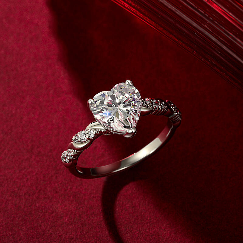 Jeulia Classic Twisted Beaded Heart Engagement Ring