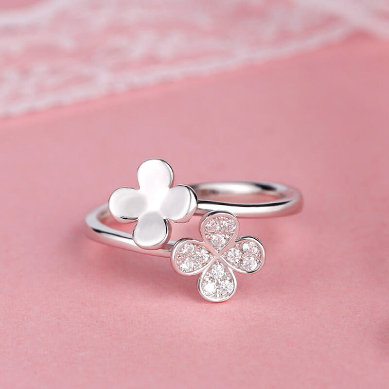 Jeulia Anillo De Plata De Ley Con Diseño De Trébol De Cuatro Hojas