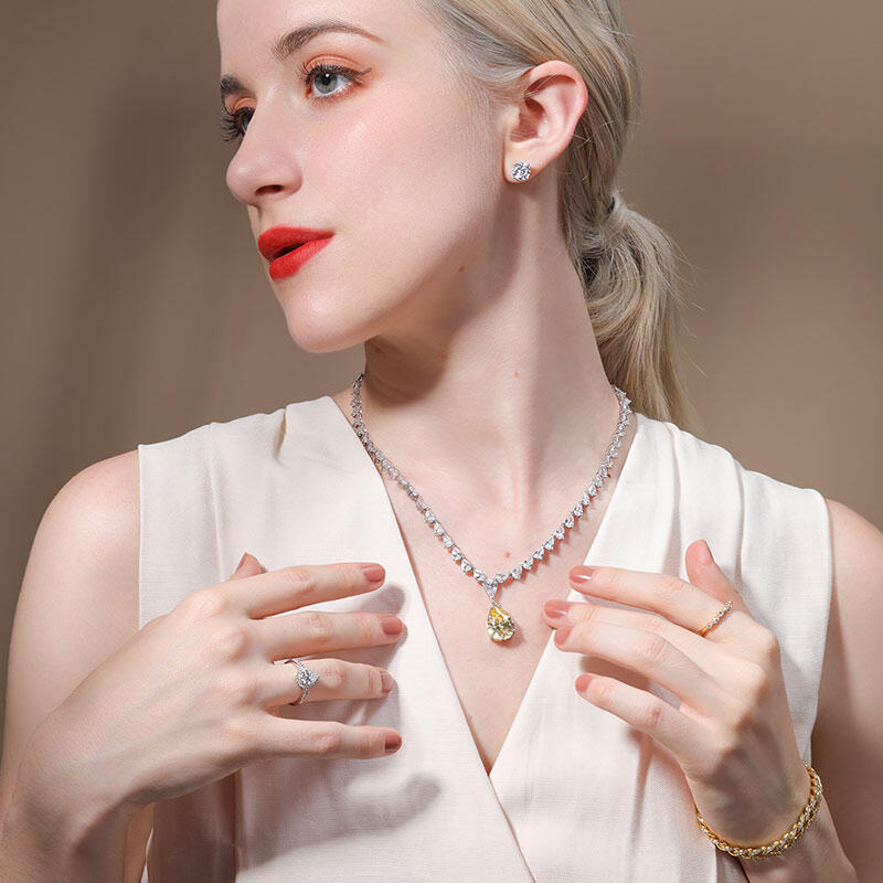 Jeulia Anillo  10K/14K/18K oro con halo y corte de pera