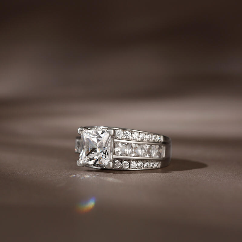 Jeulia Classic Princess Cut Sterling Silver Ring