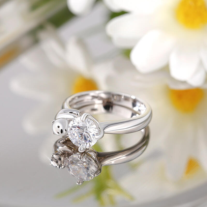 Jeulia Hug Me "Pure Love" Polar Bear Round Cut Sterling Silver Ring