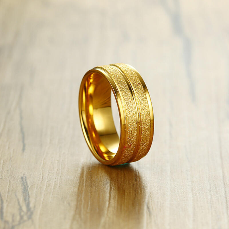 Jeulia Anillo para Hombre de Acero Inoxidable en Tono Dorado Amarillo con Superficie Mate