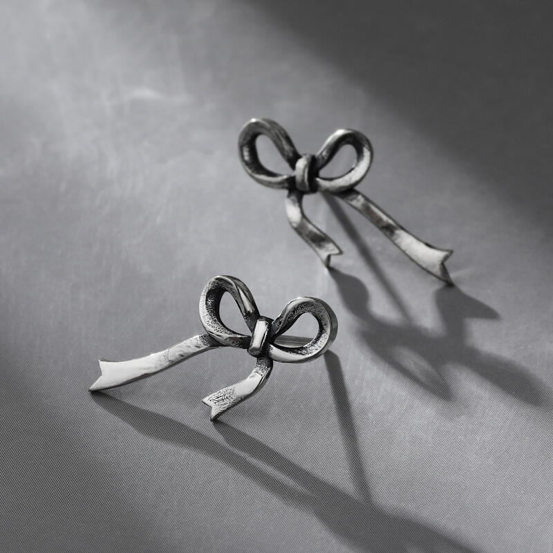 Jeulia "Irregular Bowknot" Sterling Silver Earrings