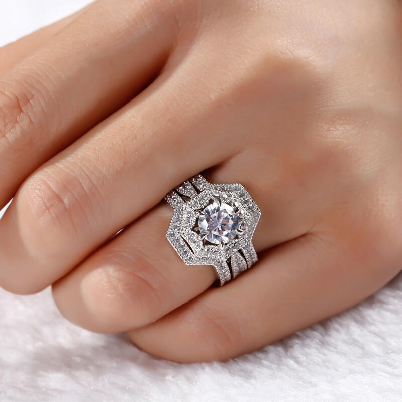 Jeulia Terno De Anillos Con Arte Adorno De Talla Redonda En Plata De Ley