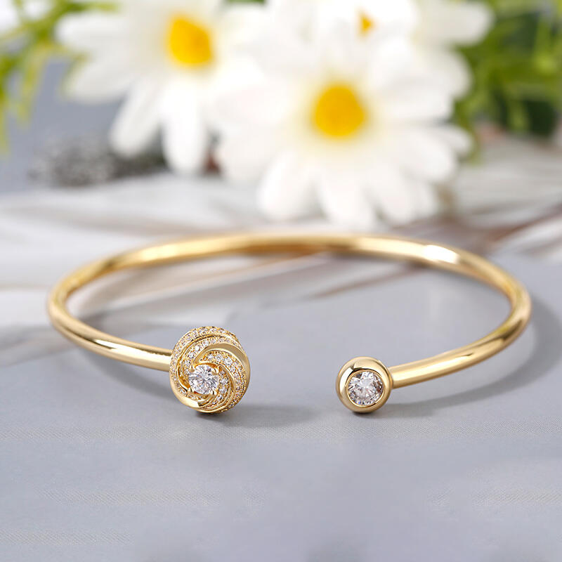 Jeulia Spiral Design Round Cut Sterling Silver Bangle