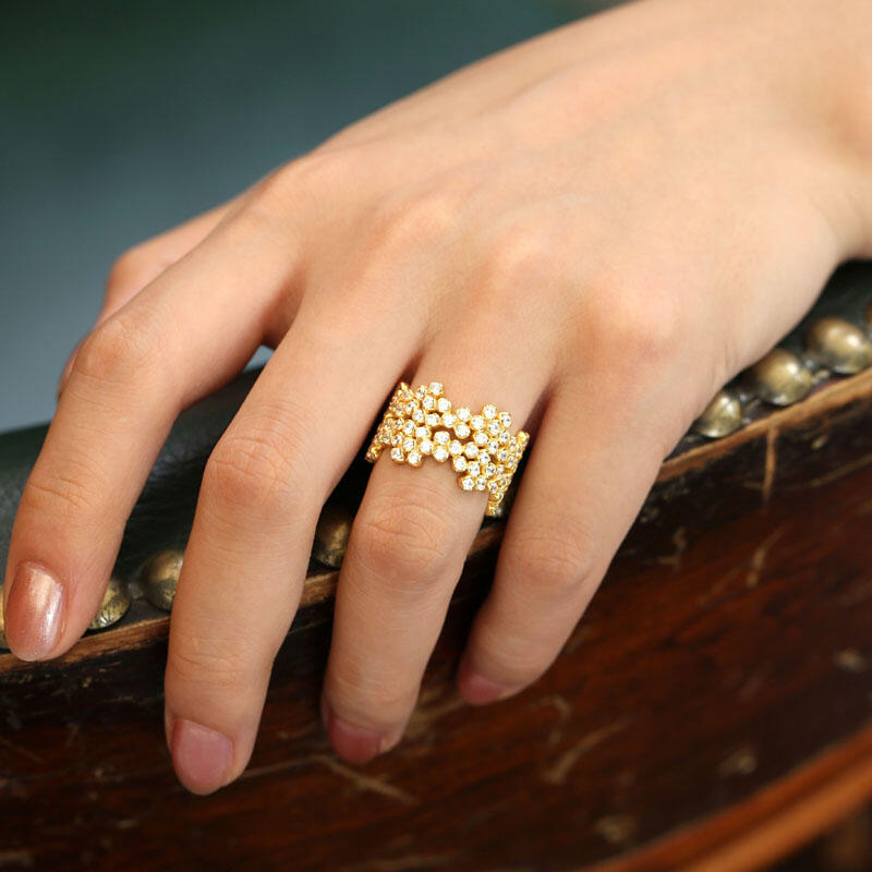 Jeulia Irregular Round Cut Sterling Silver Women's Band