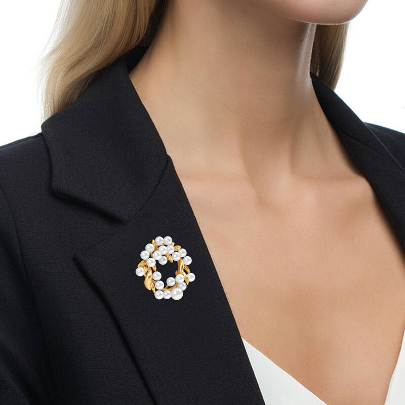 Jeulia Broche en forma de hoja de plata de ley con perlas cultivadas