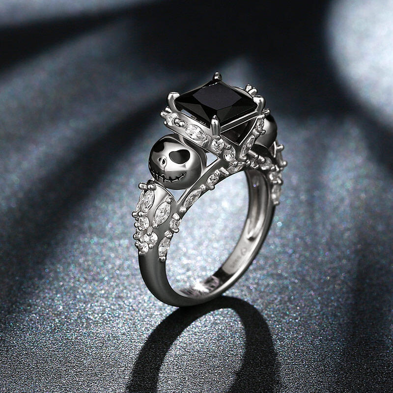 Jeulia Anillo de plata esterlina de corte princesa con diseño de calavera "Alma romántica"