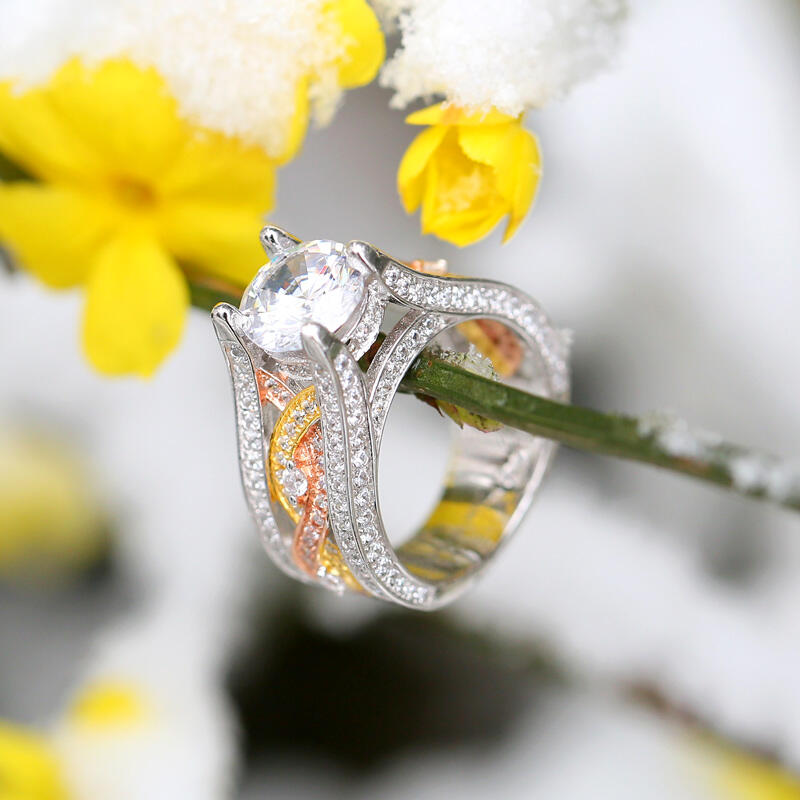 Jeulia Three Tone Round Cut Sterling Silver Ring