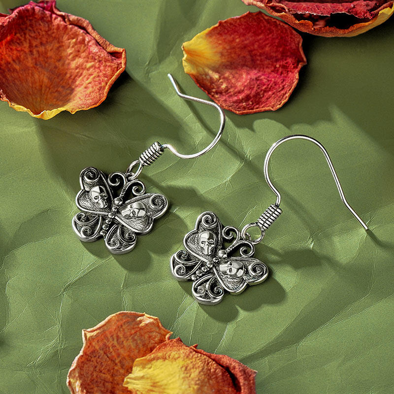 Jeulia Pendientes de mariposa gótica de plata de ley