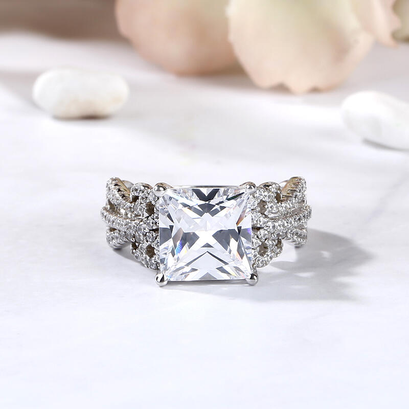 Anillo Con Estilo Vintage Adorno De Corte Princesa En Plata 925 De Ley