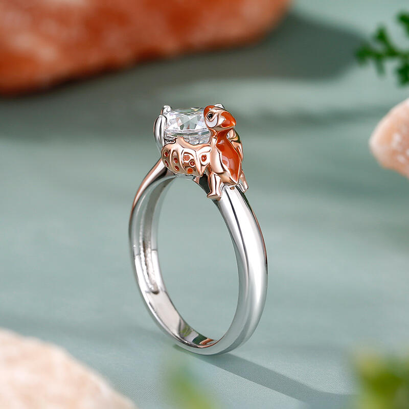 Jeulia Hug Me "My Playmate" Pterodactyl Round Cut Sterling Silver Ring