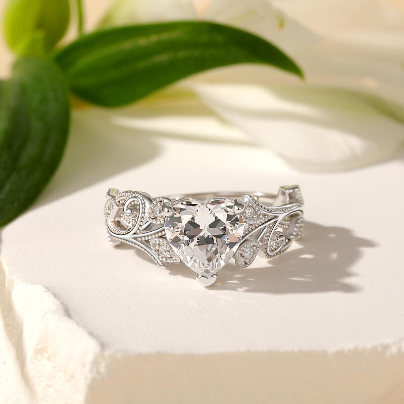 Jeulia Anillo de Compromiso Corazón Hoja de Plata de Ley