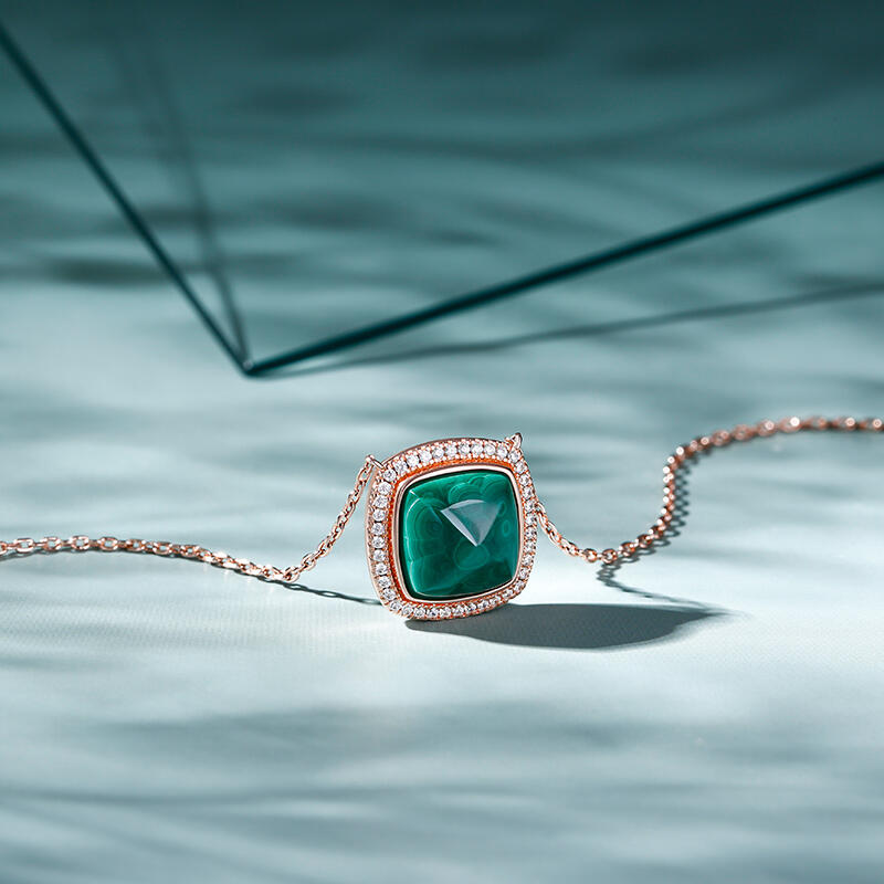 Jeulia Halo Malachites Sterling Silver Necklace