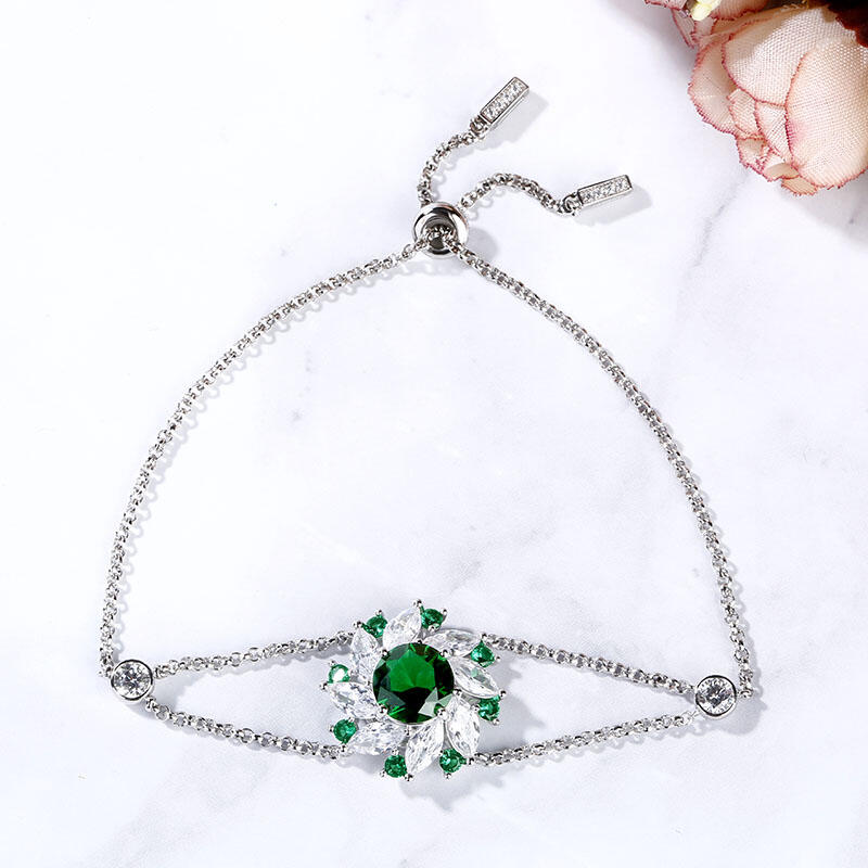 Jeulia Halo Round Cut Sterling Silver Bracelet
