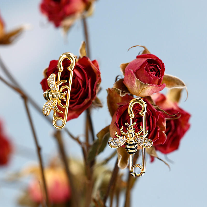 Jeulia Honey Bee Sterling Silver Earrings